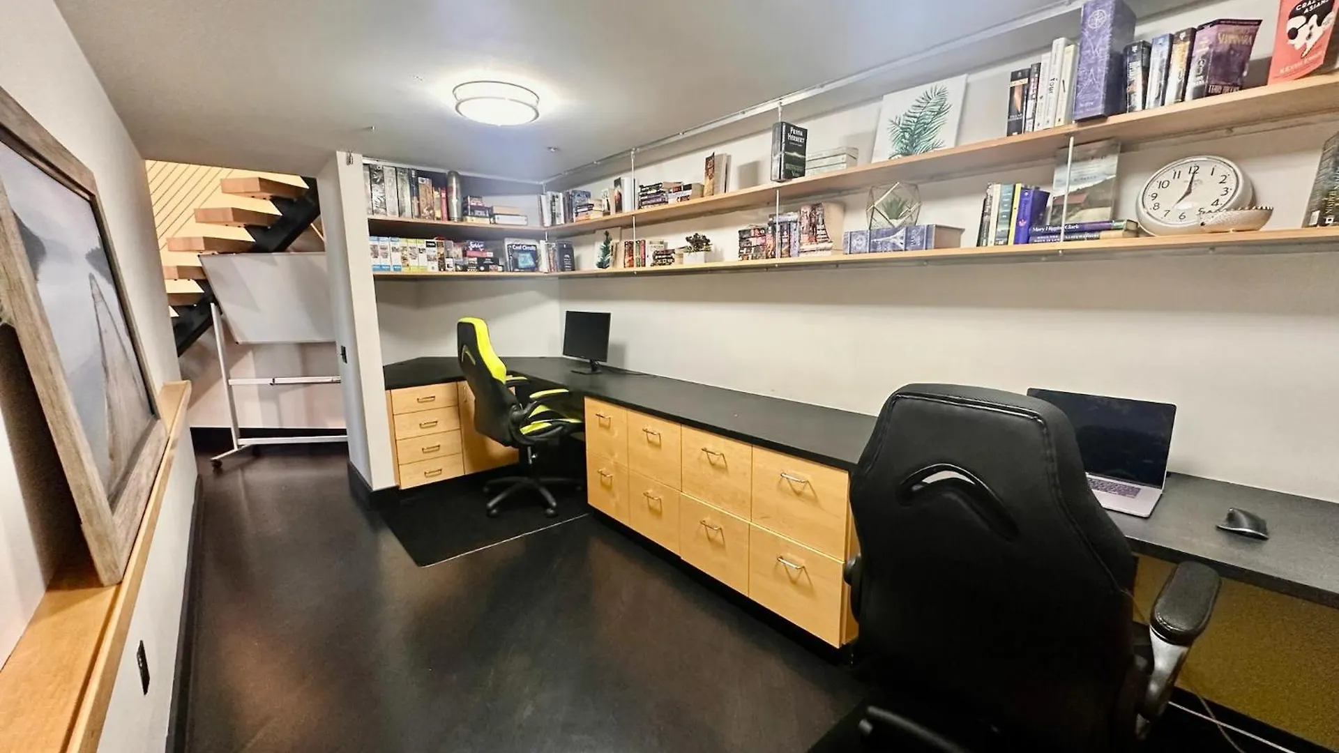 Massive Downtown Seattle Condo - Free Parking! 0*,  United States